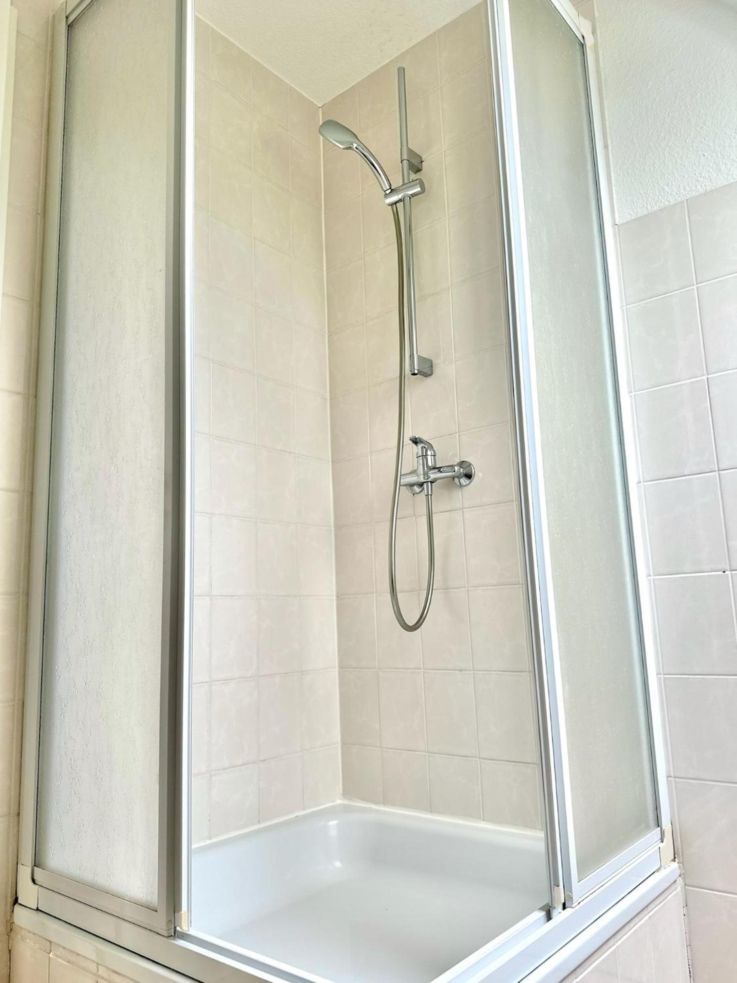 Heide Apartments シュネーヴァーディンゲン 部屋 写真